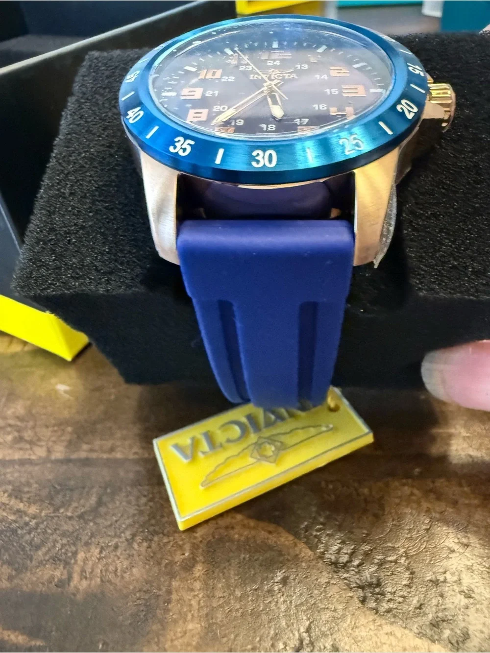 Invicta Pro Diver Stratus Quartz Watch (Model 40001) 45mm, 100m